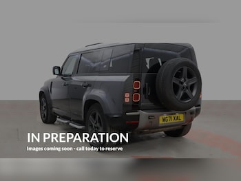 Used Land Rover Defender 2021 for sale - 78823397: Photo