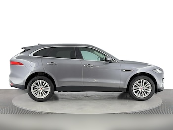 Used Jaguar F-Pace 2020 for sale - 75428295: Photo