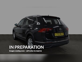 Used Volkswagen Tiguan Allspace 2023 for sale - 78783696: Photo