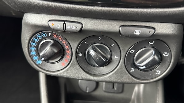 Used Vauxhall Corsa 2018 for sale - 76224760: Photo 17