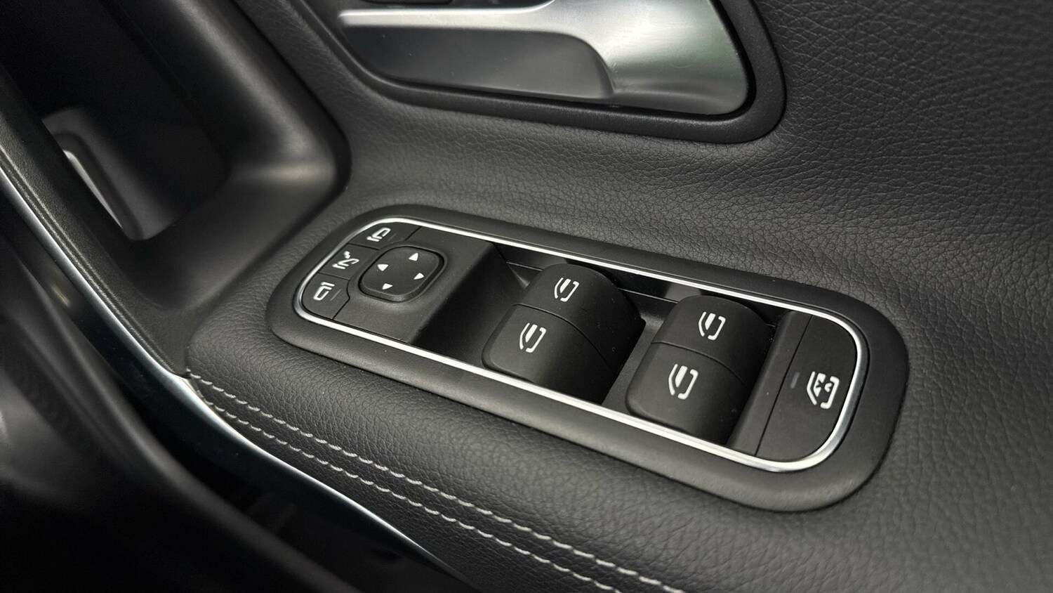 Used Mercedes-Benz CLA for sale - 77970429: Photo 24