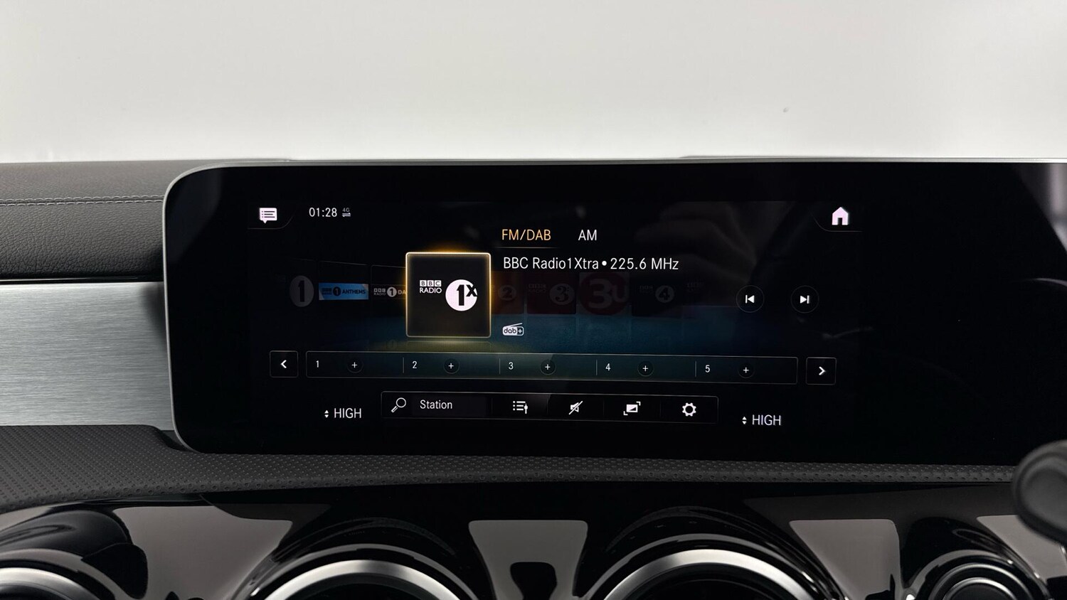 Used Mercedes-Benz CLA for sale - 77970429: Photo 26