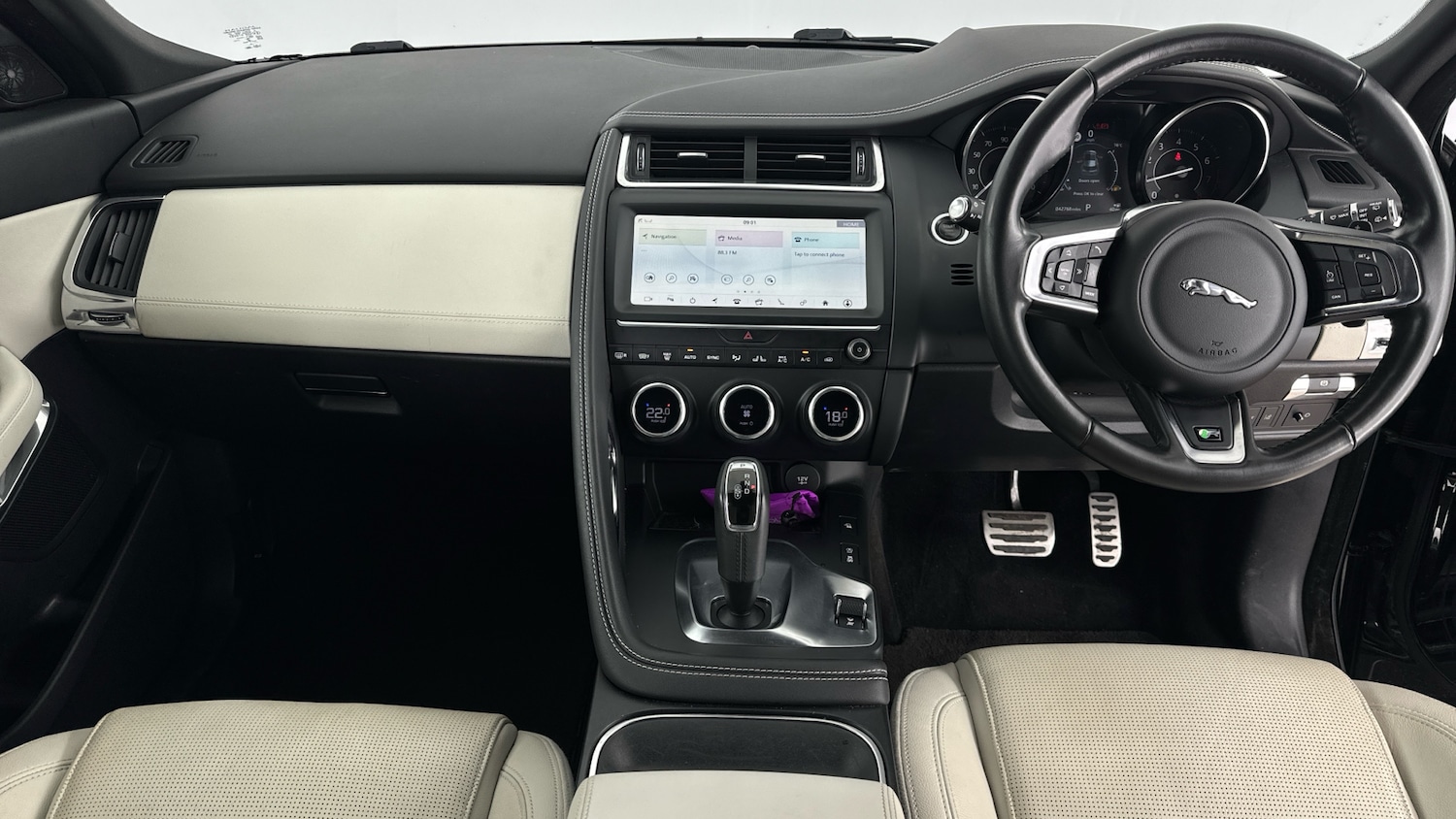 Used Jaguar E-Pace 2019 for sale - 76129191: Photo 11