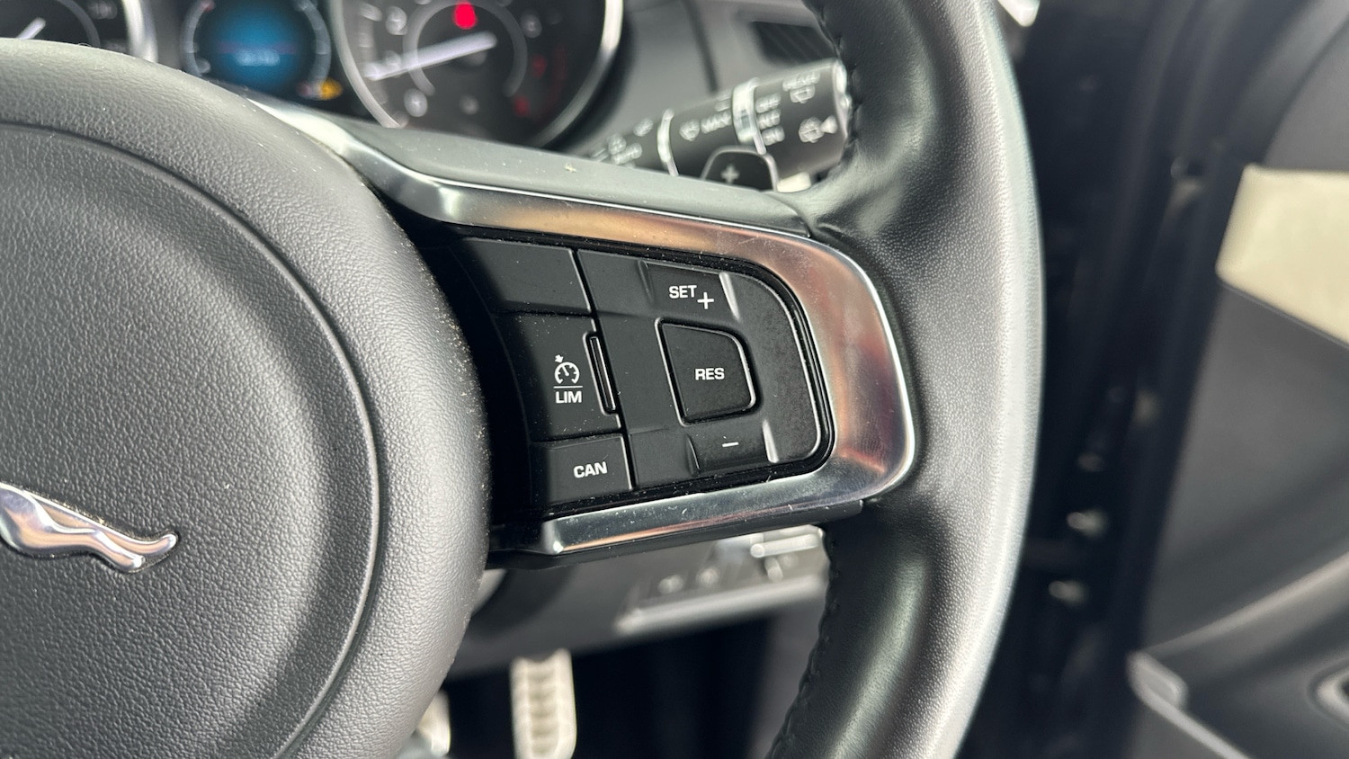 Used Jaguar E-Pace 2019 for sale - 76129191: Photo 52