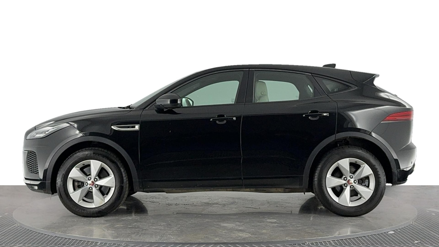 Used Jaguar E-Pace 2019 for sale - 76129191: Photo 7