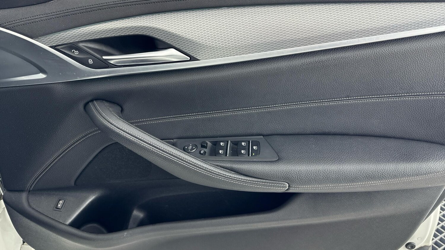 Used BMW 5 Series 2019 for sale - 77969854: Photo 24