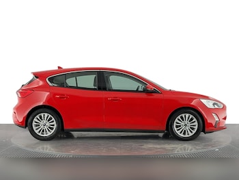 Used Ford Focus 2019 for sale - 76144490: Photo 3