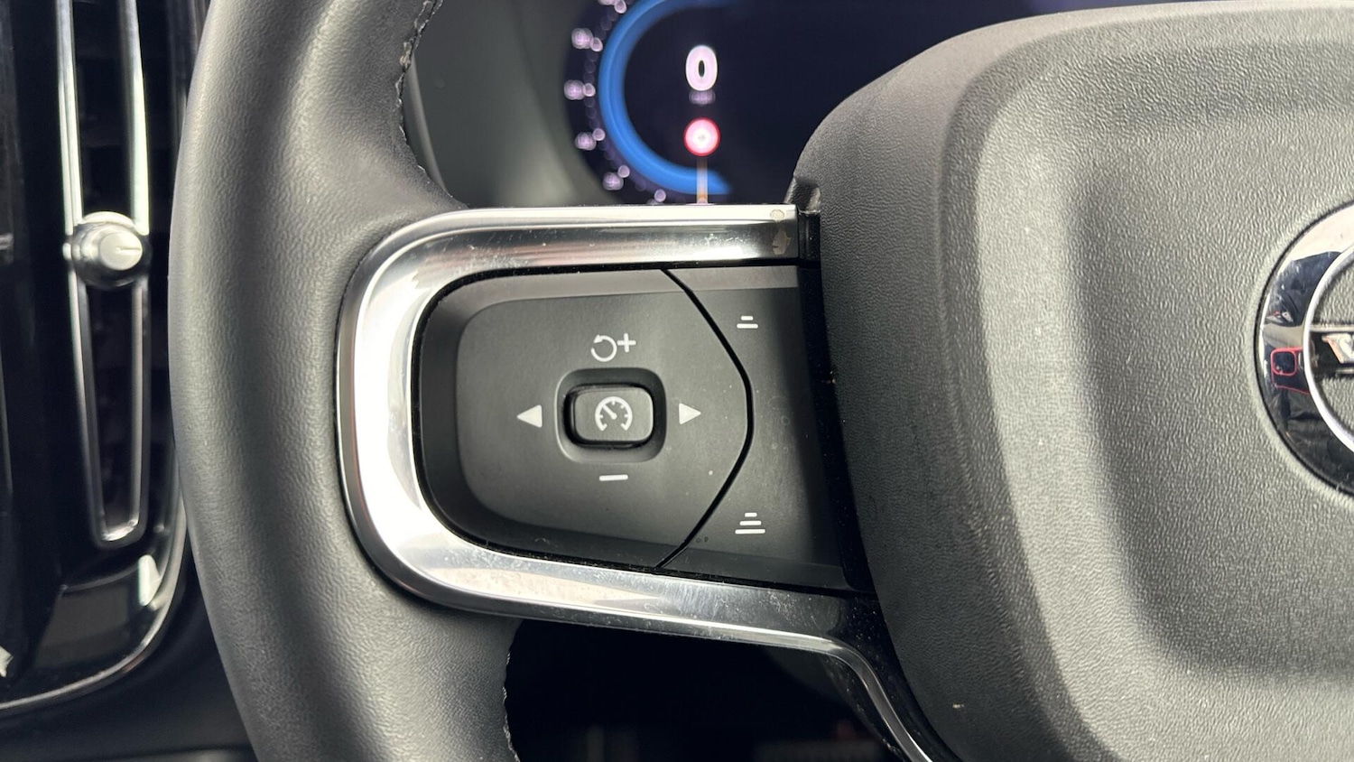 Used Volvo C40 2023 for sale - 78019513: Photo 18