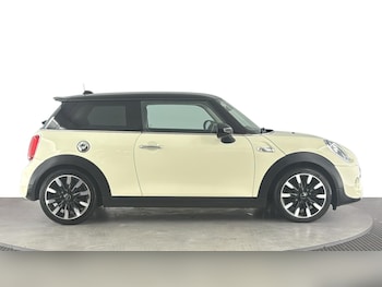 Used MINI Hatch 2019 for sale - 79076199: Photo