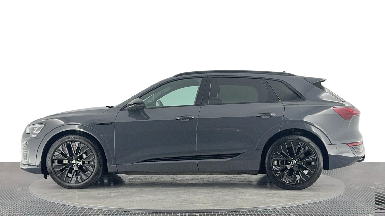 Used Audi Q8 e-tron 2023 for sale - 77343997: Photo 7