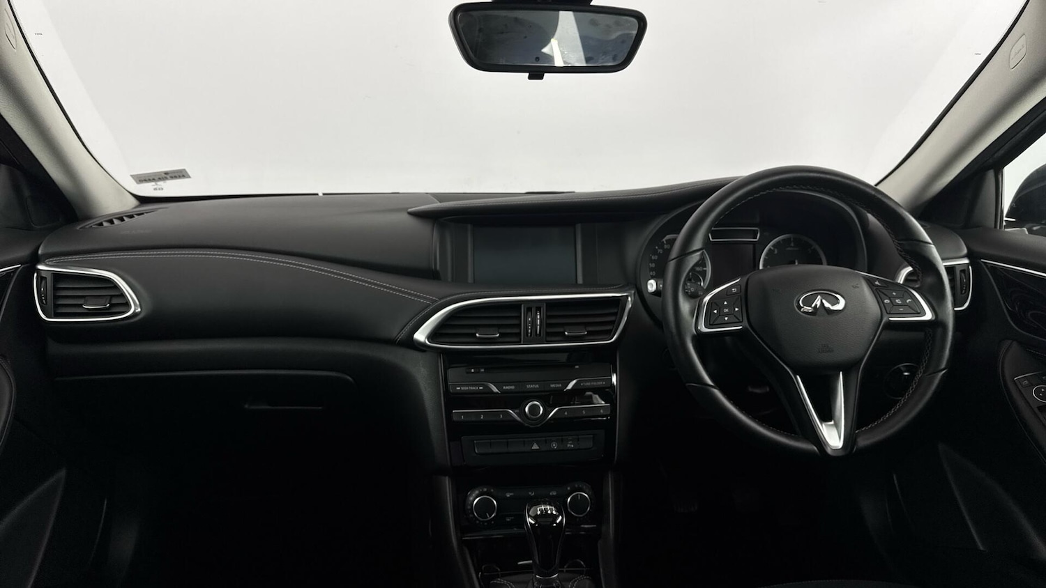 Used Infiniti Q30 2017 for sale - 77969855: Photo 11