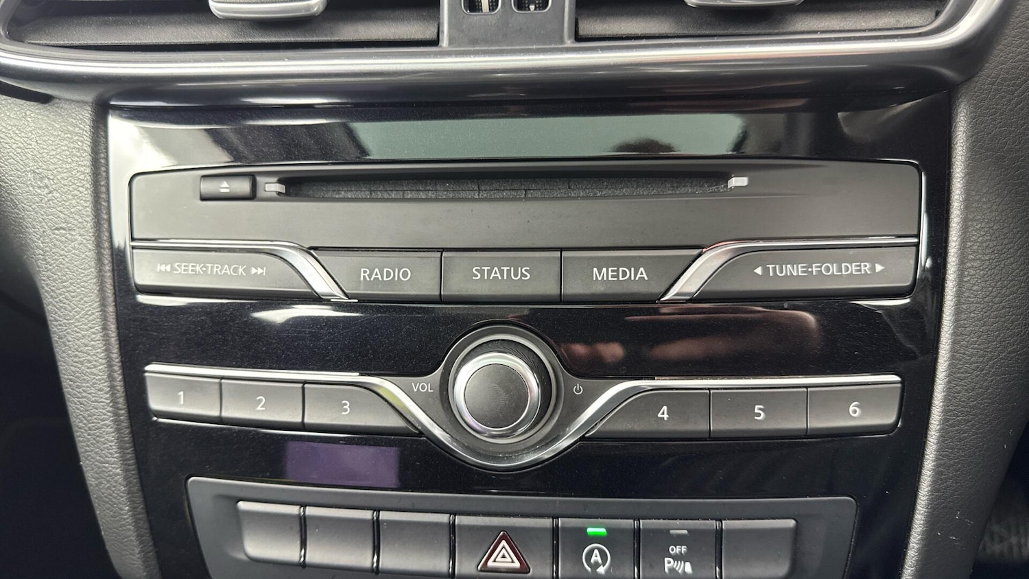 Used Infiniti Q30 2017 for sale - 77969855: Photo 19