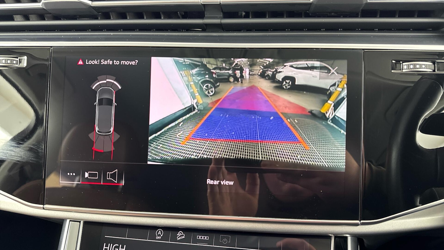 Used Audi Q7 2021 for sale - 78147736: Photo 34