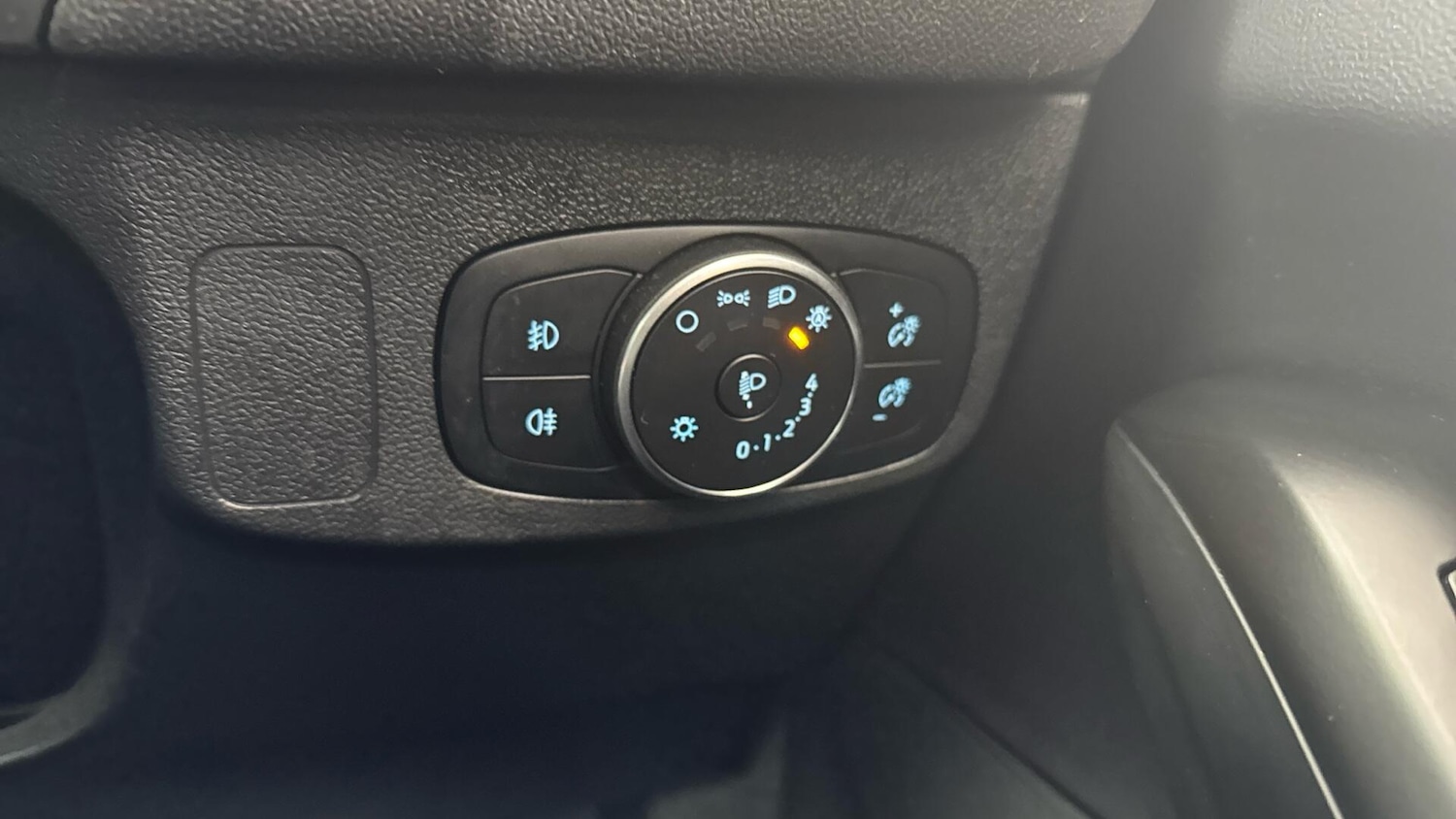 Used Ford Focus for sale - 77824798: Photo 23