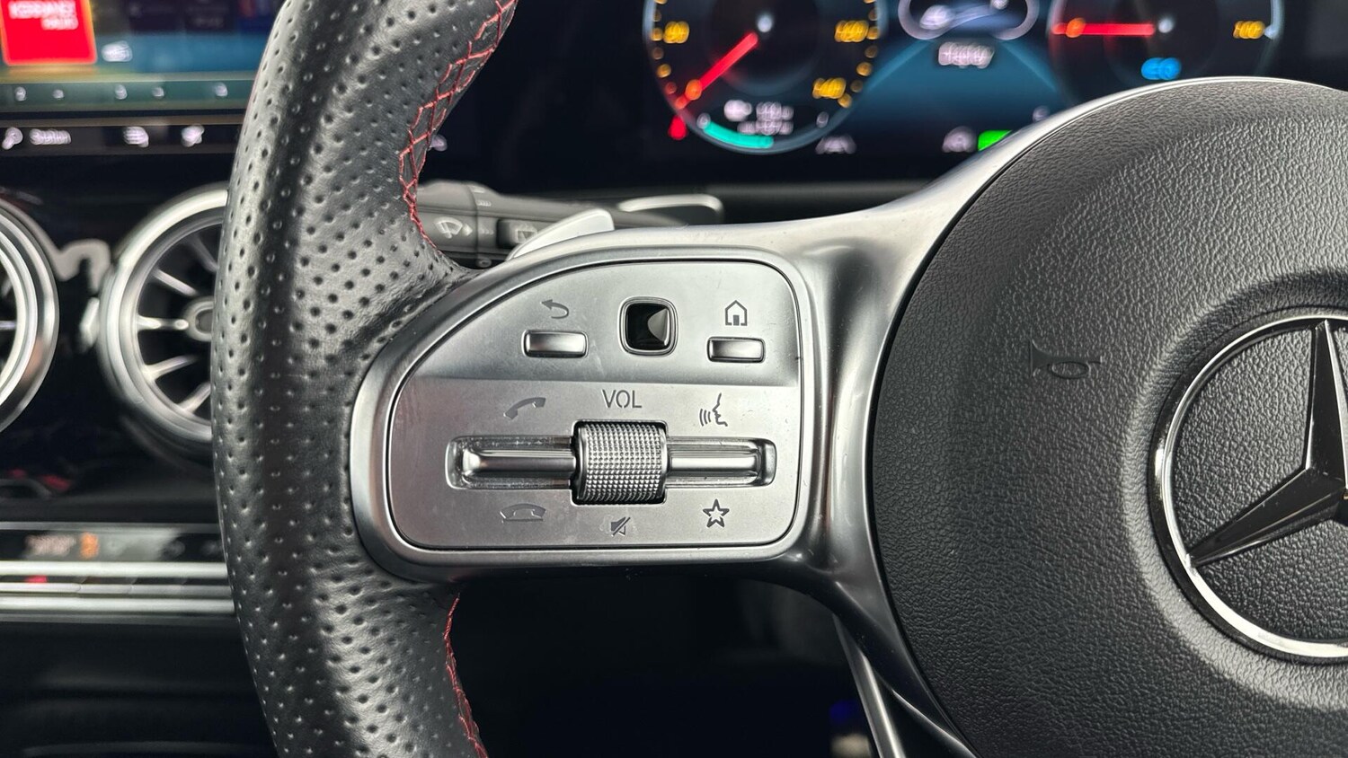 Used Mercedes-Benz EQB for sale - 78007569: Photo 18