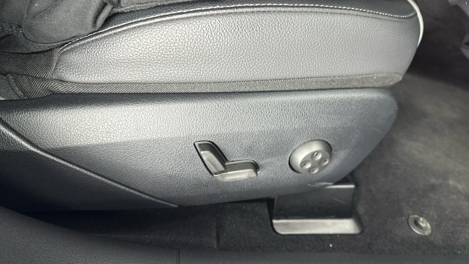 Used Mercedes-Benz EQA 2023 for sale - 77230649: Photo 27