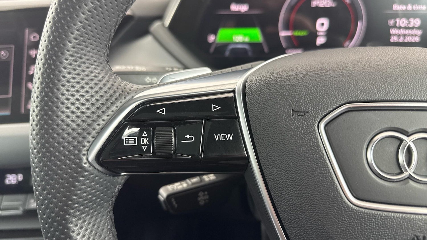 Used Audi e-tron GT 2023 for sale - 77784186: Photo 18