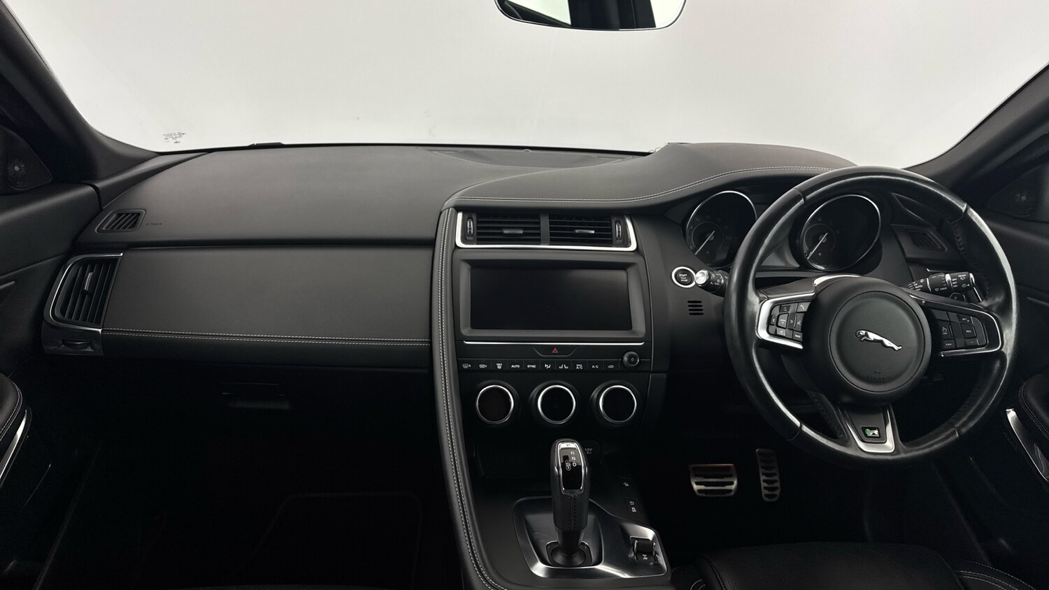 Used Jaguar E-Pace 2019 for sale - 76065793: Photo 46