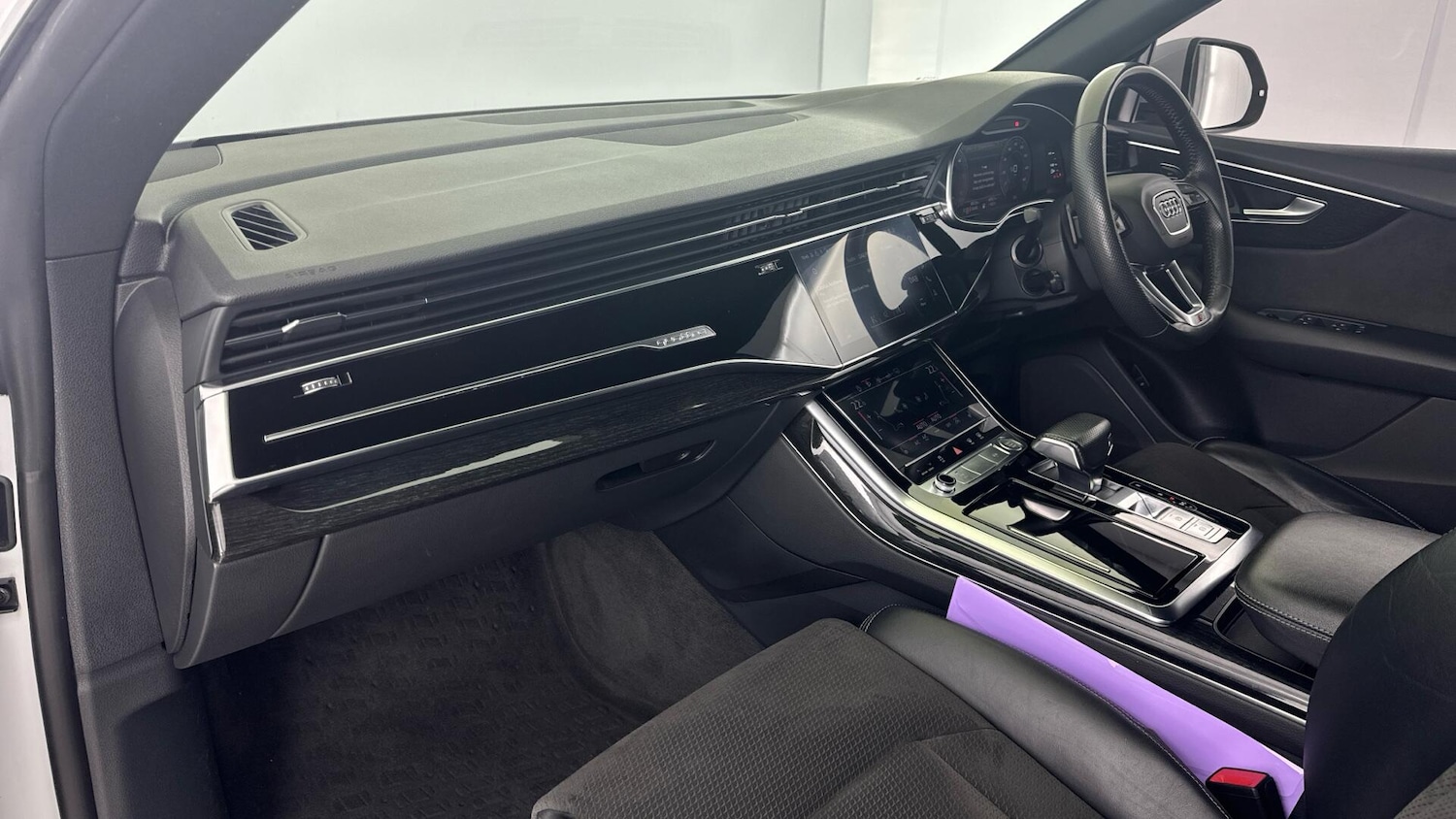 Used Audi Q8 2019 for sale - 77768343: Photo 10