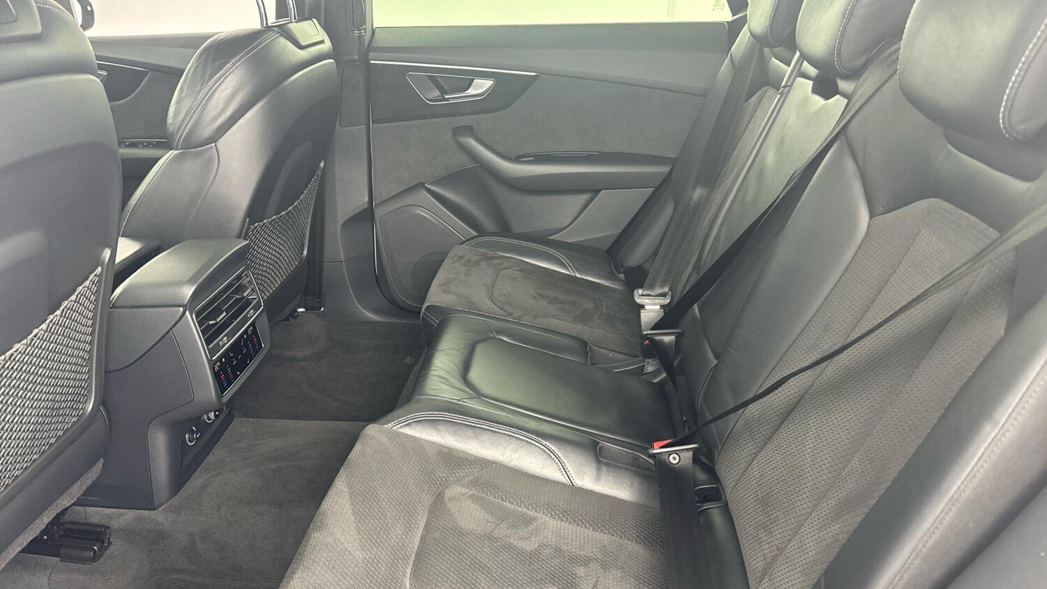 Used Audi Q8 2019 for sale - 77768343: Photo 14