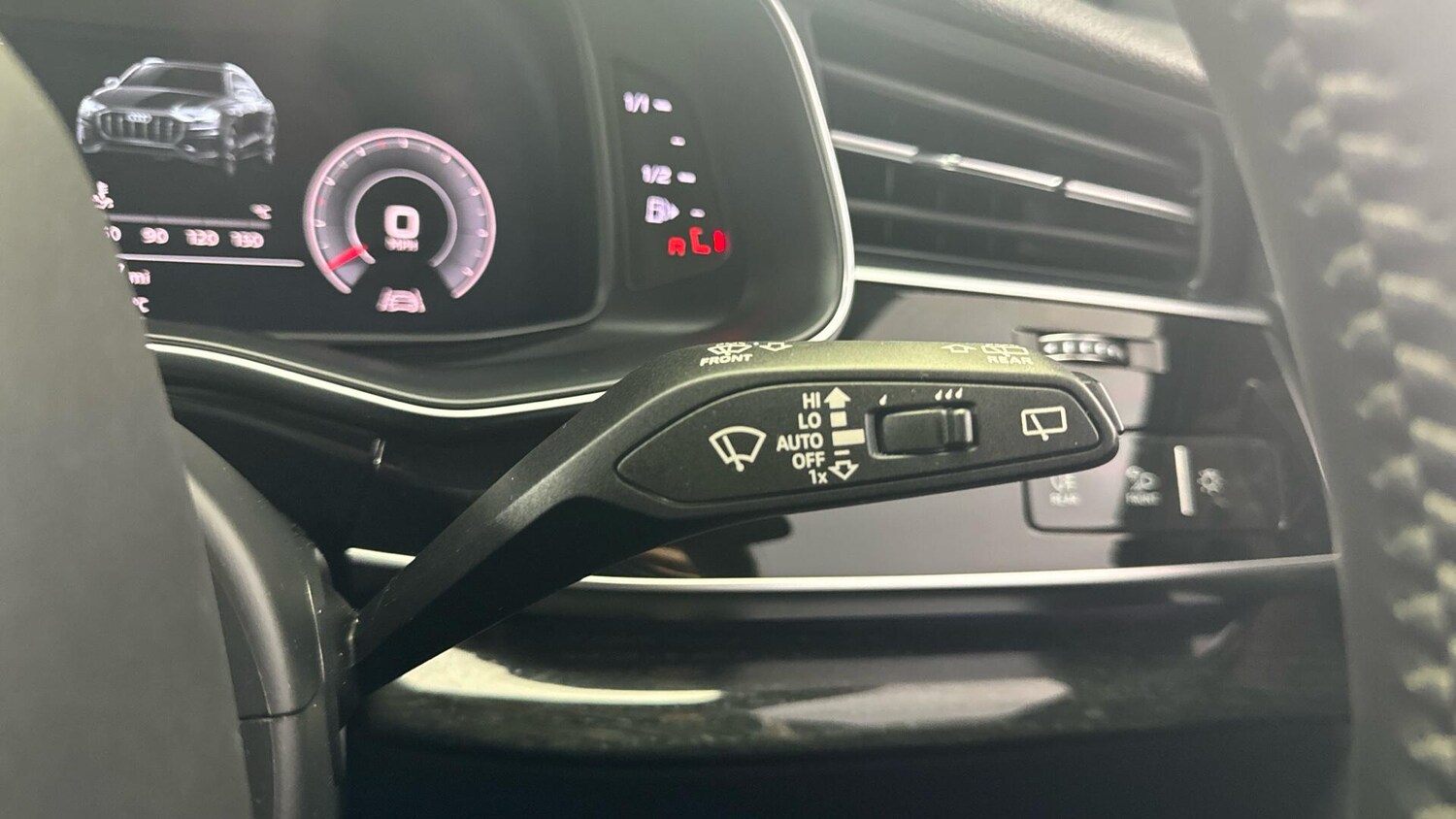 Used Audi Q8 2019 for sale - 77768343: Photo 18