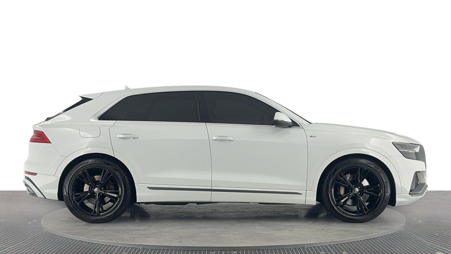 Used Audi Q8 2019 for sale - 77768343: Photo 3