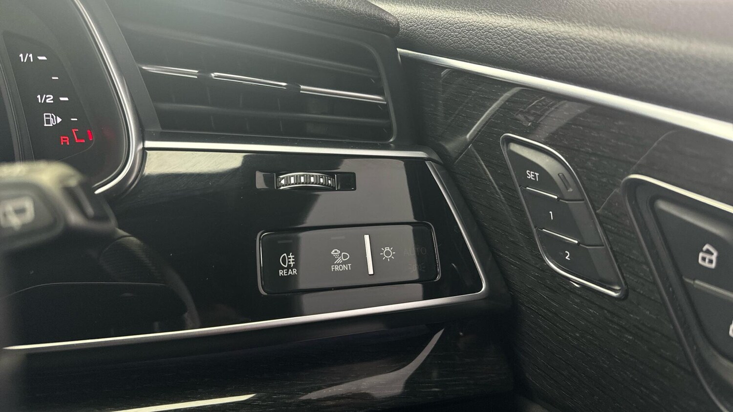 Used Audi Q8 2019 for sale - 77768343: Photo 32