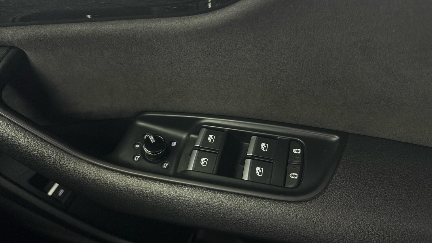 Used Audi Q8 2019 for sale - 77768343: Photo 33