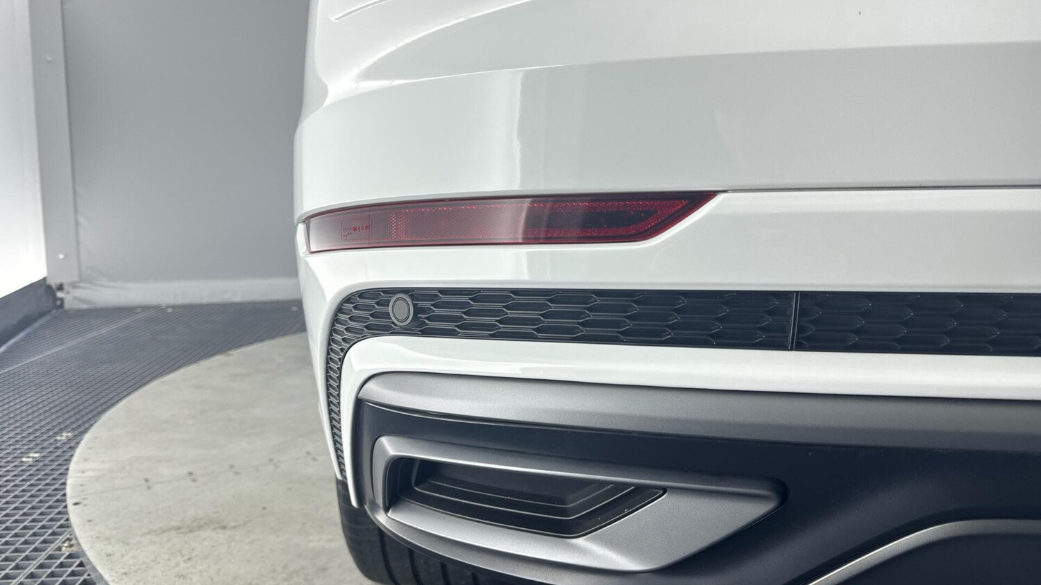 Used Audi Q8 2019 for sale - 77768343: Photo 43