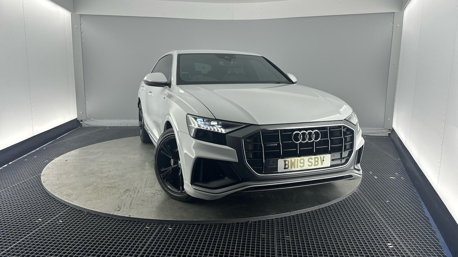Used Audi Q8 2019 for sale - 77768343: Photo 52