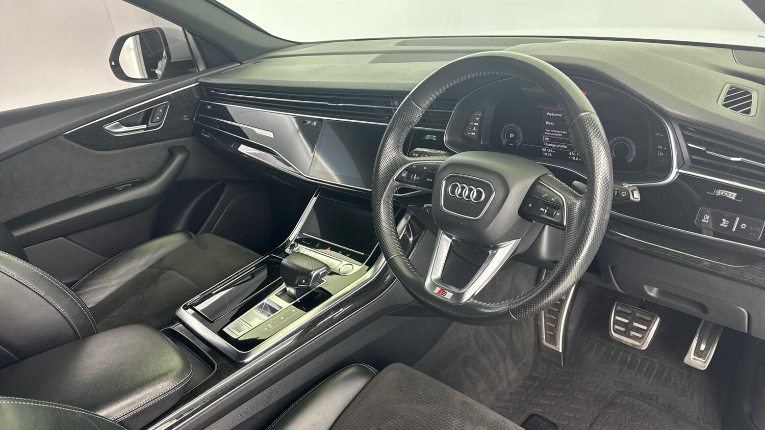 Used Audi Q8 2019 for sale - 77768343: Photo 9