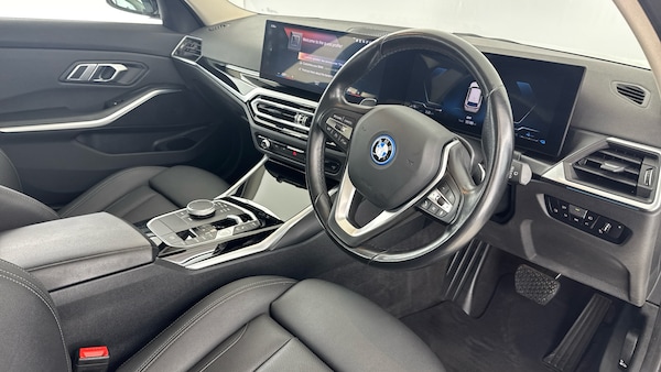 Used BMW 3 Series 2023 for sale - 76133840: Photo 44