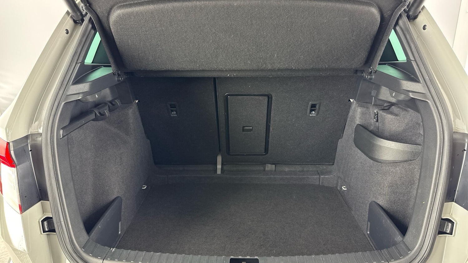 Used Skoda Karoq 2021 for sale - 77993657: Photo 15