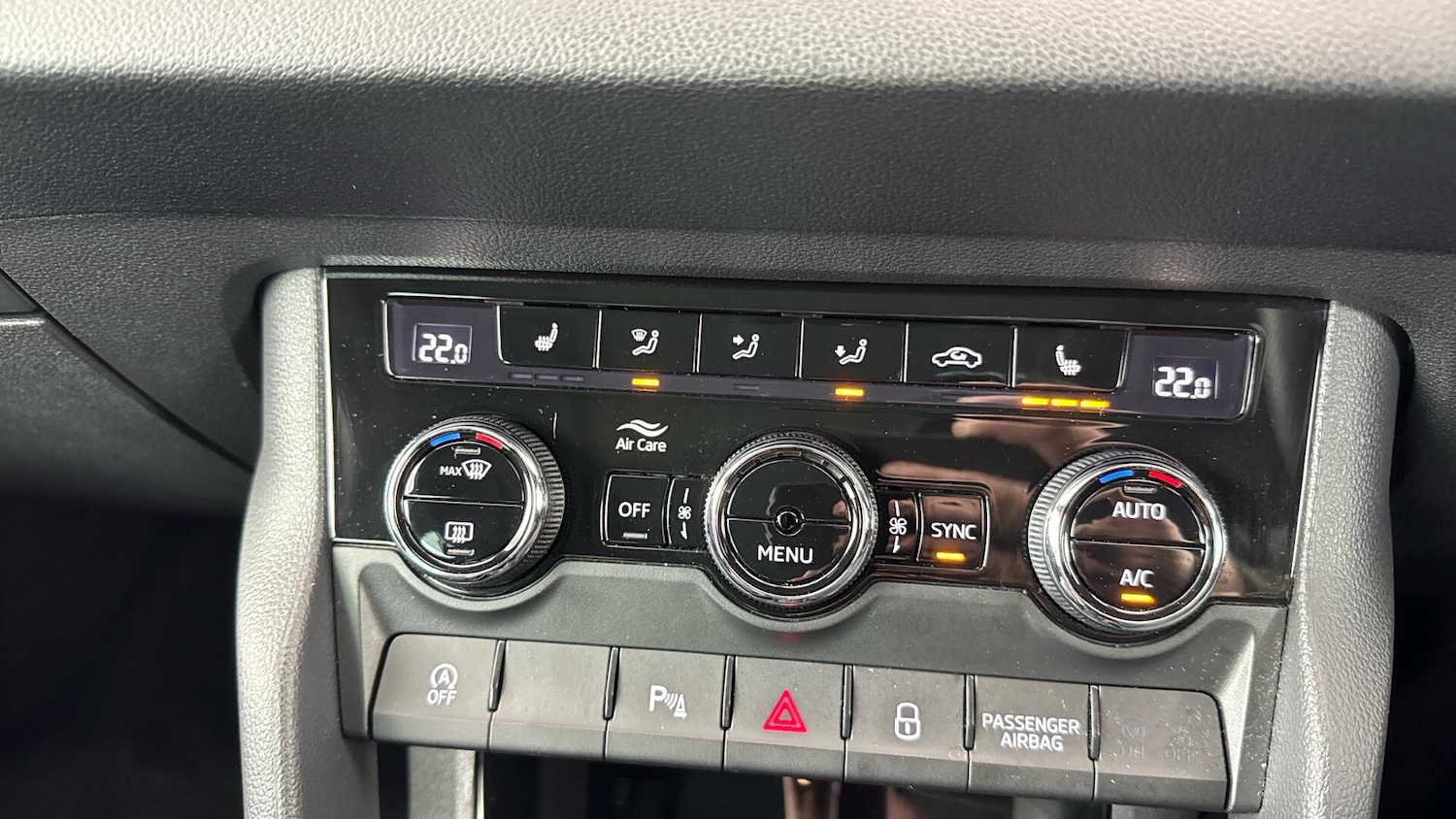 Used Skoda Karoq 2021 for sale - 77993657: Photo 16