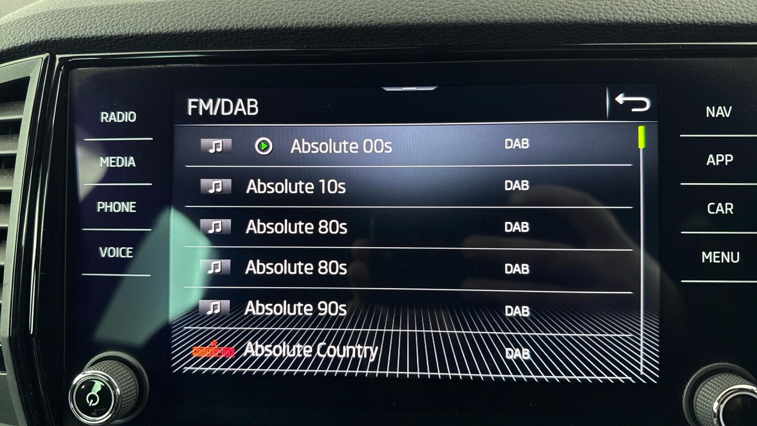 Used Skoda Karoq 2021 for sale - 77993657: Photo 25