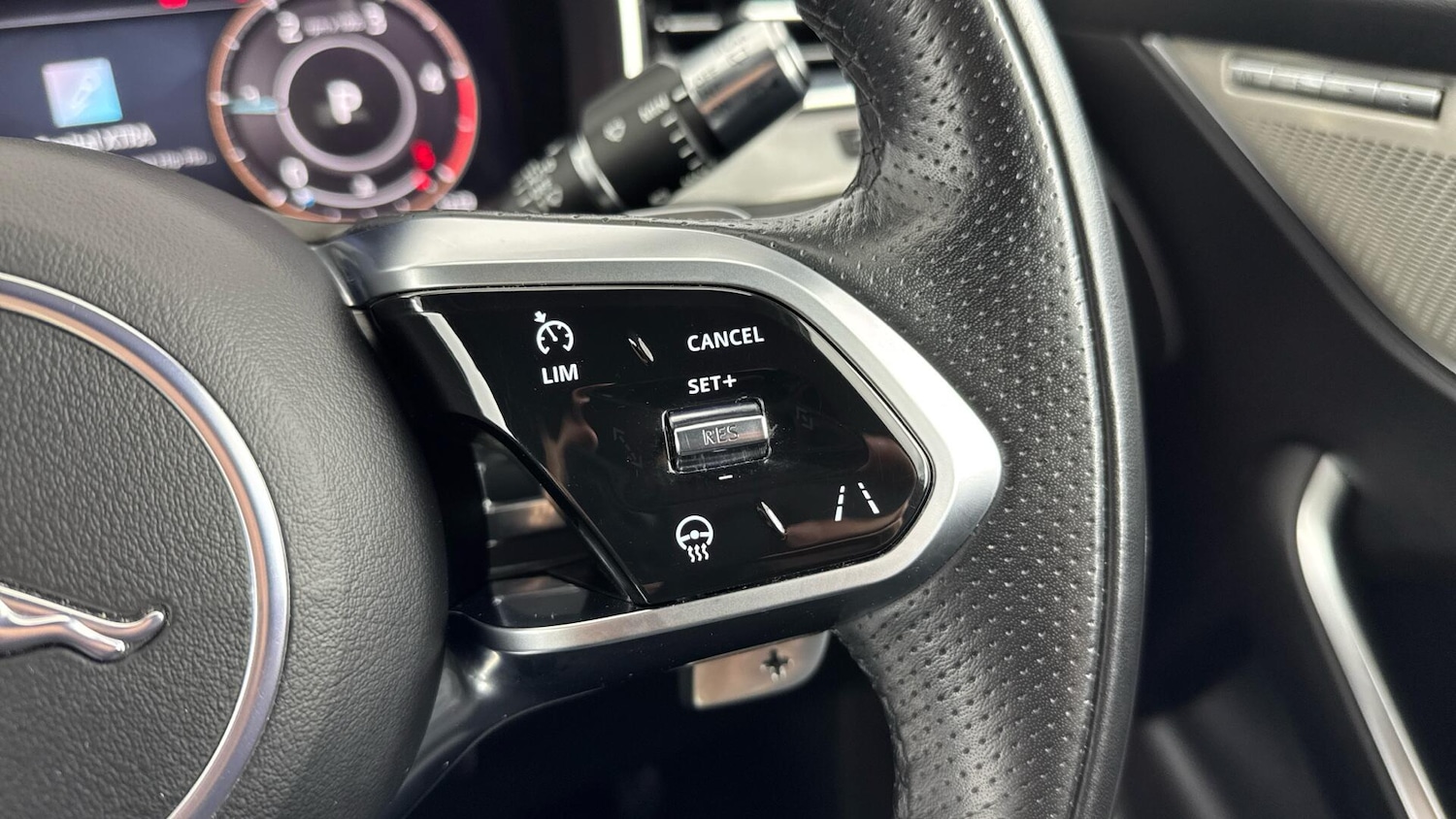 Used Jaguar F-Pace for sale - 77823728: Photo 19