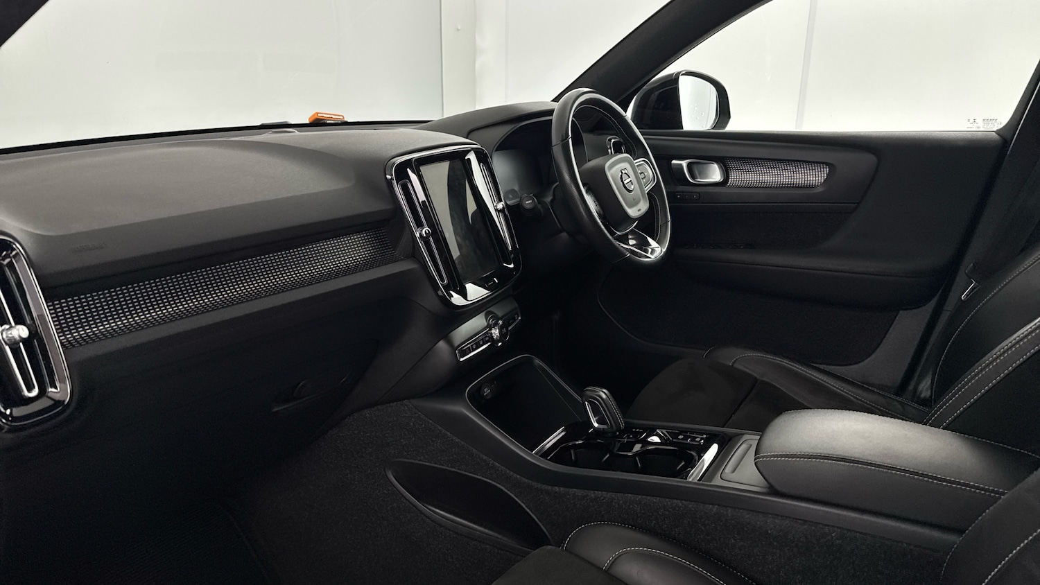 Used Volvo XC40 2021 for sale - 76144467: Photo 10