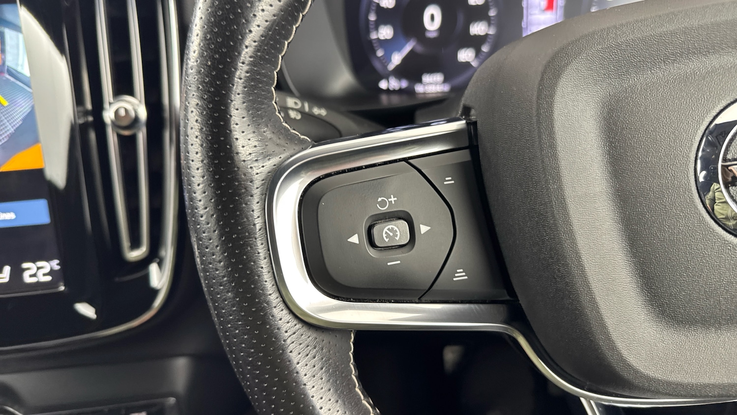 Used Volvo XC40 2021 for sale - 76144467: Photo 21
