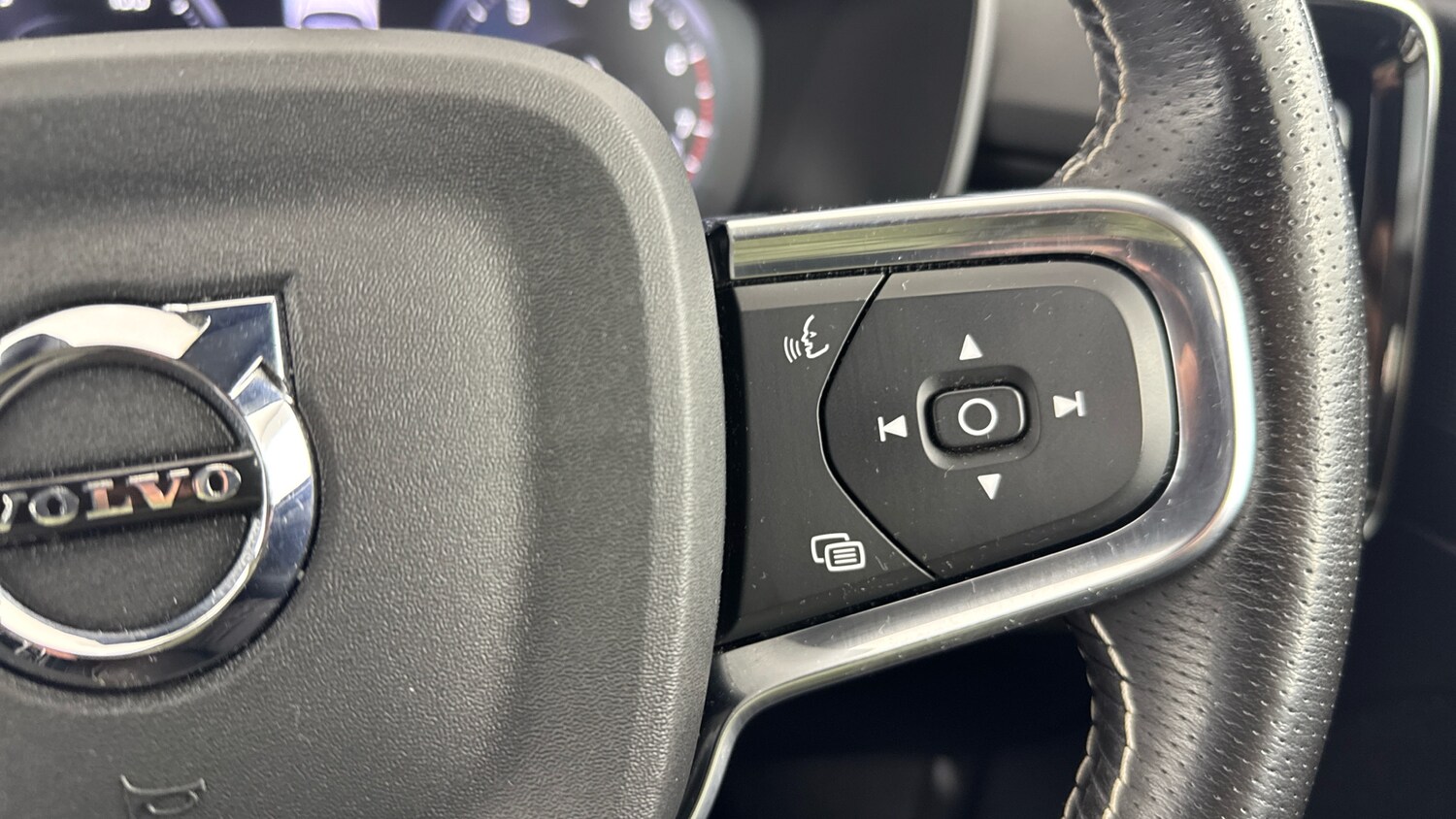 Used Volvo XC40 2021 for sale - 76144467: Photo 22