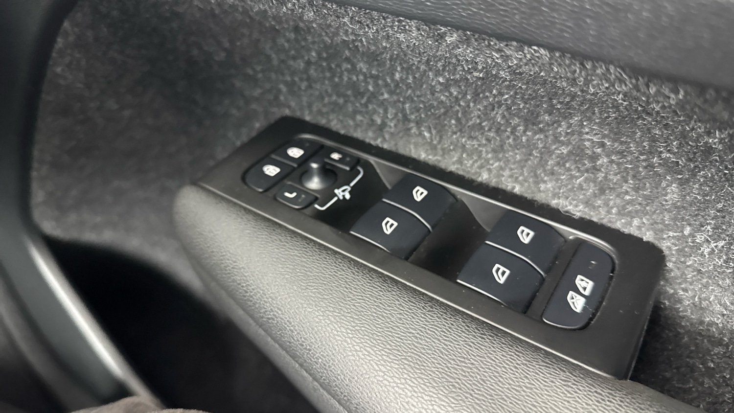 Used Volvo XC40 2021 for sale - 76144467: Photo 58