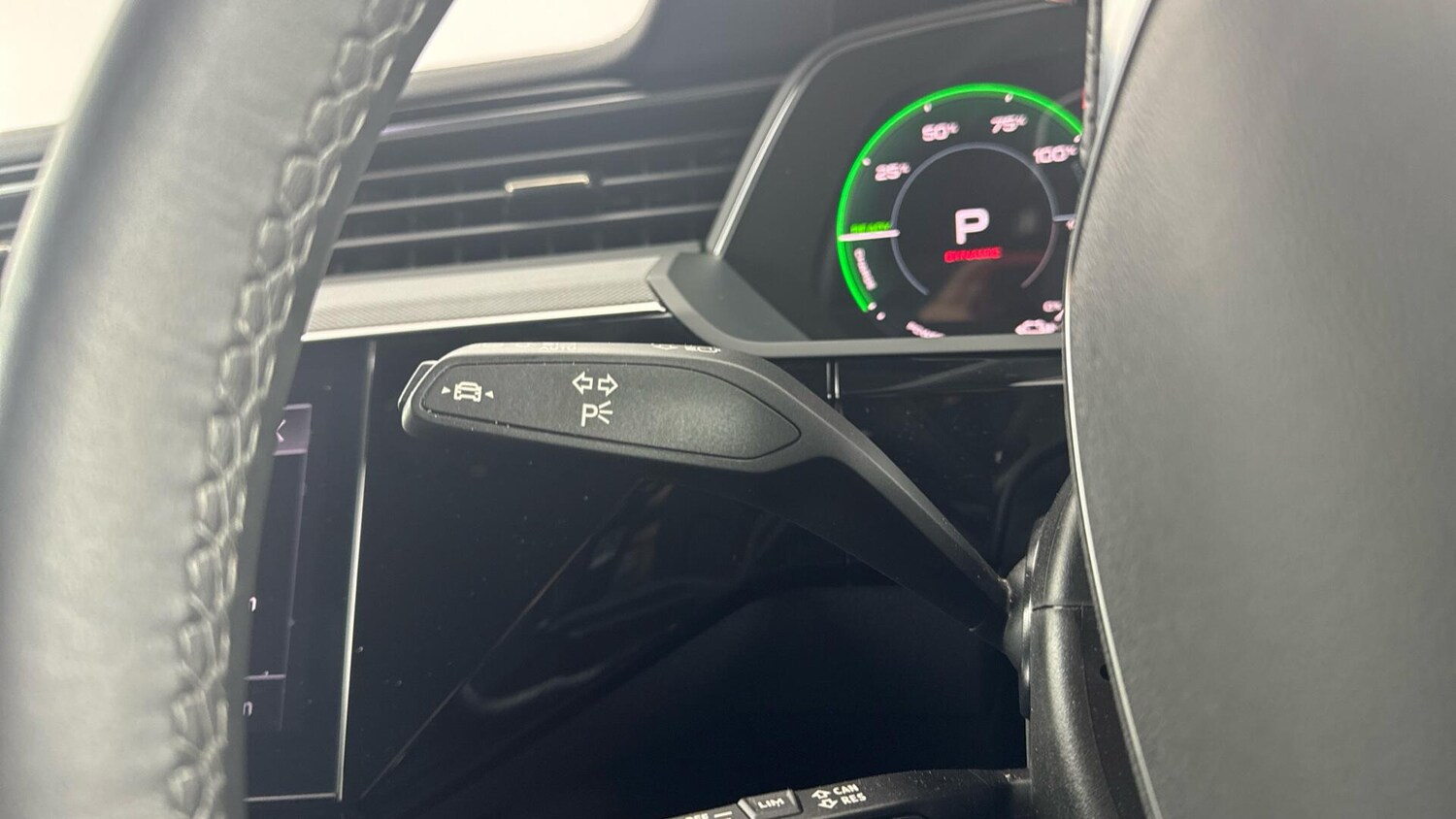 Used Audi Q8 2023 for sale - 78034342: Photo 20