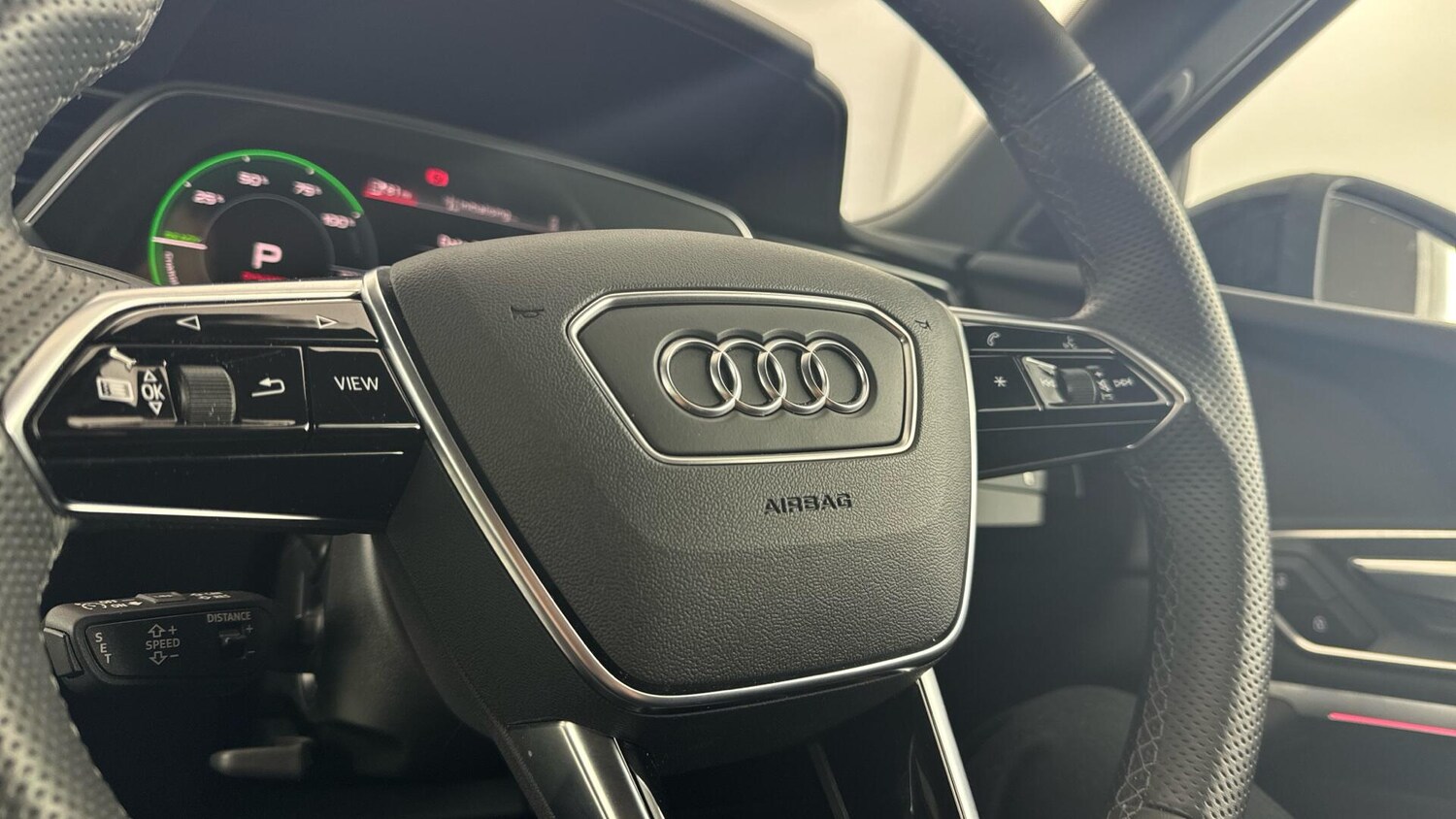 Used Audi Q8 2023 for sale - 78034342: Photo 30