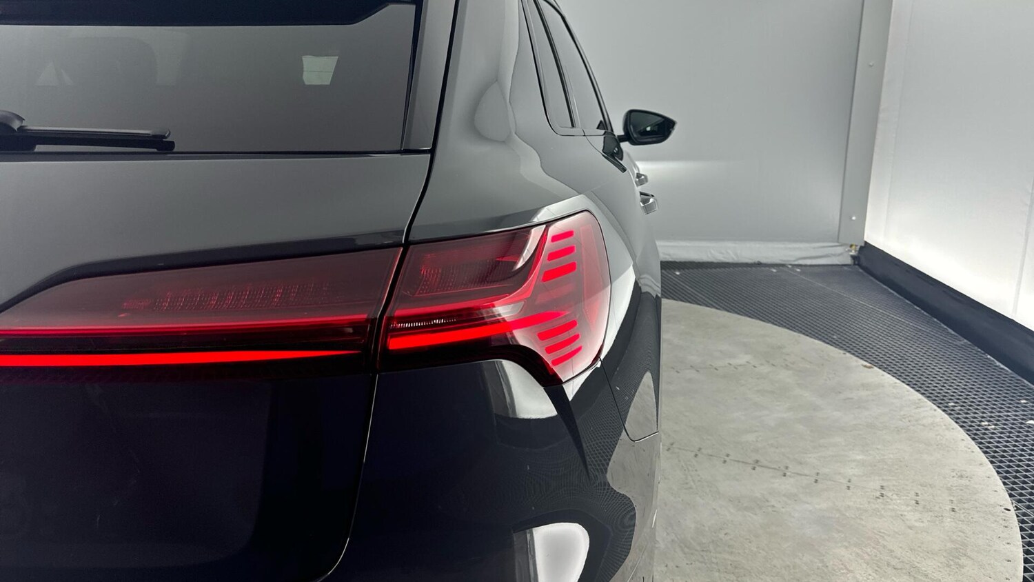 Used Audi Q8 2023 for sale - 78034342: Photo 36