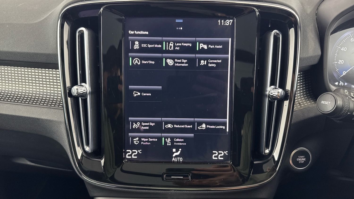 Used Volvo XC40 2021 for sale - 76119812: Photo 16