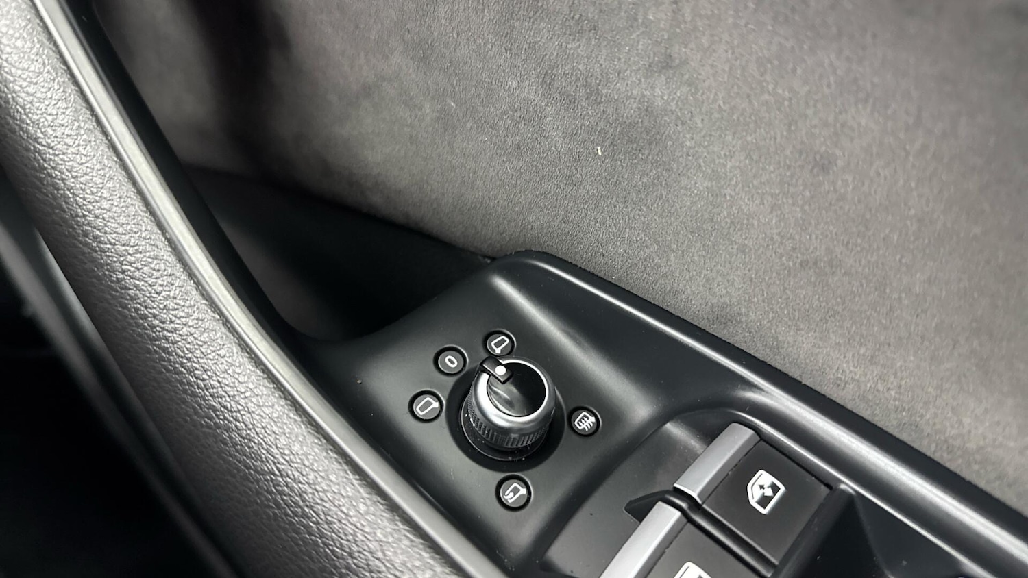 Used Audi Q7 2020 for sale - 77883252: Photo 31