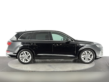 Used Audi Q7 2020 for sale - 77883252: Photo