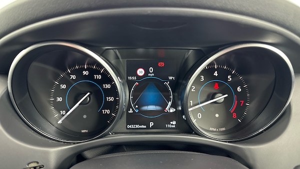 Used Jaguar XE 2019 for sale - 76048772: Photo 13