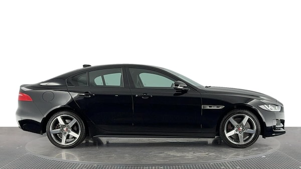 Used Jaguar XE 2019 for sale - 76048772: Photo 32