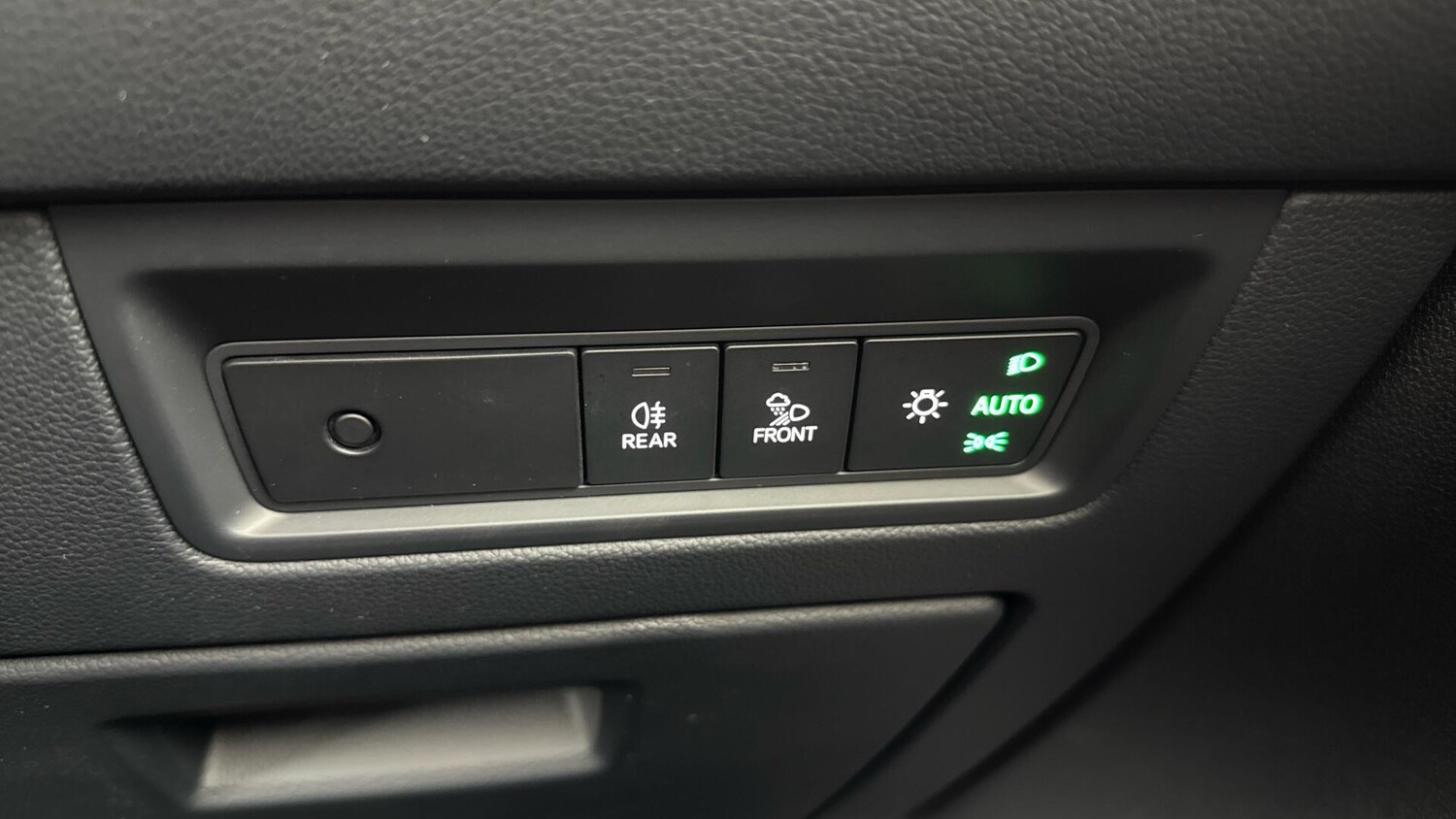 Used Volkswagen Touareg 2023 for sale - 77940345: Photo 23