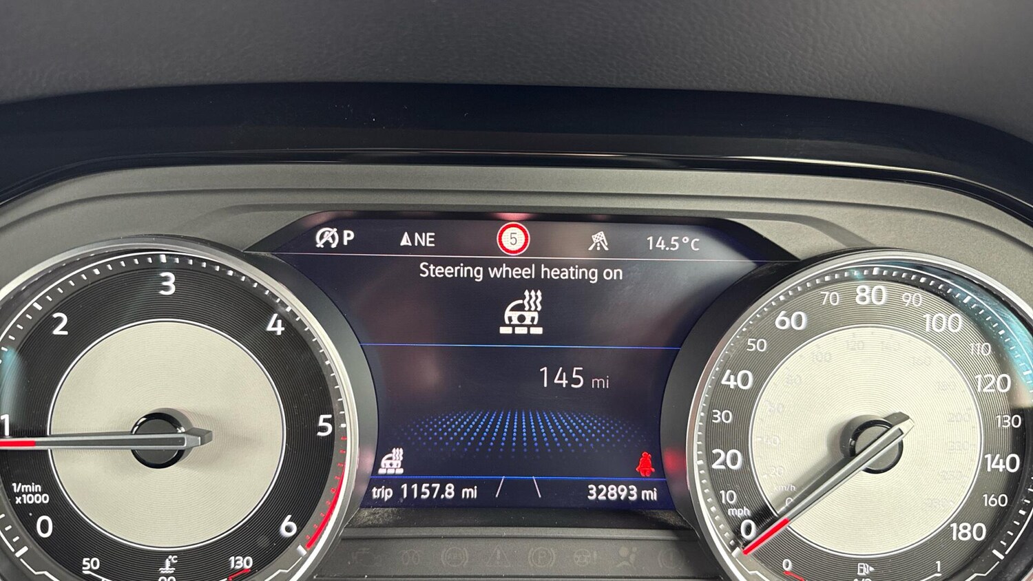 Used Volkswagen Touareg 2023 for sale - 77940345: Photo 30